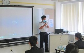 参加36名全員志願！専門学校で自衛隊説明開催