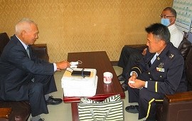 募集の現場に先輩からエール！自衛隊 新潟地方協力本部を支える会から激励