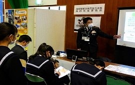 進路のオススメは「自衛隊」 中学生 対象のキャリアフェスティバルに参加