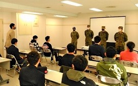 先輩の声を聞いて不安解消 入隊予定者に駐屯地見学を実施