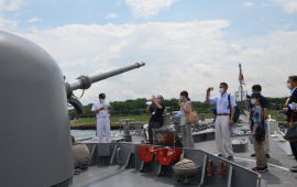 護衛艦「せんだい」特別公開