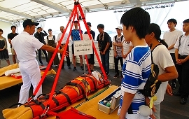 特務艇「はしだて」艦艇広報で海上自衛隊をPR