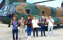 空の旅で航空学生希望者らに自衛隊をPR