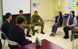 不安を払拭！自衛隊説明会で駐屯地内を案内見学