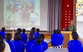 中学校避難訓練 「災害派遣体験談」を防災講話