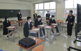 多様な職種と魅力を発信 専門学校等で自衛隊説明会実施