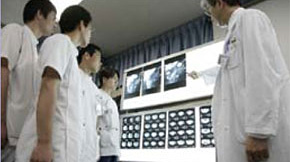 防衛医科大学校(医学科)学生イメージ