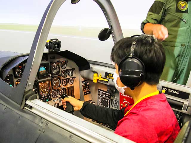 航空自衛隊静浜基地操縦教育ツアー