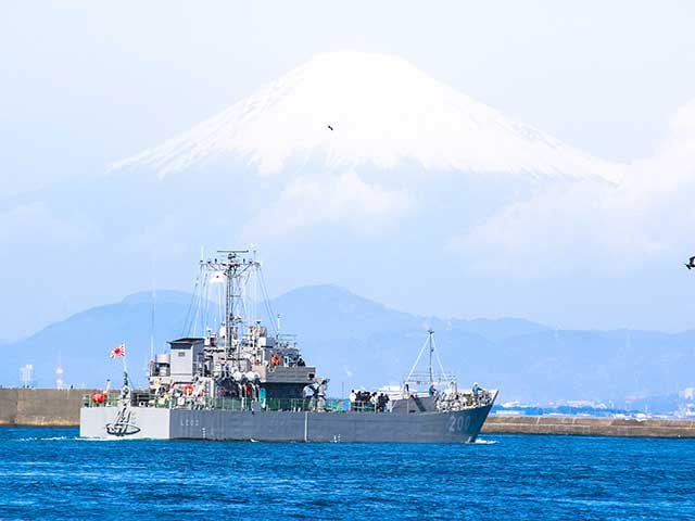 輸送艇２号体験航海