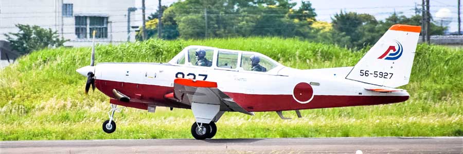 陸海空広報官がT‐7体験搭乗
