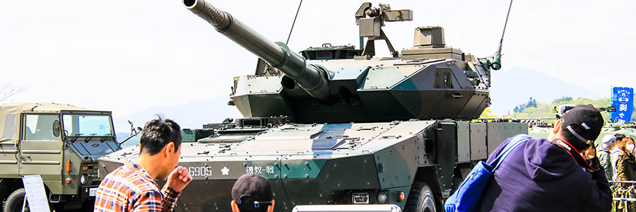 自衛隊車両がサーキットに　モーターファンフェスタ