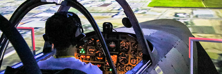 自衛隊航空機の操縦を体験　静浜基地操縦教育ツアー開催