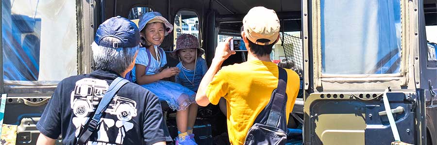 県内外の模型ファンが原寸大の自衛隊車両にくぎ付け　清水ホビーショー
