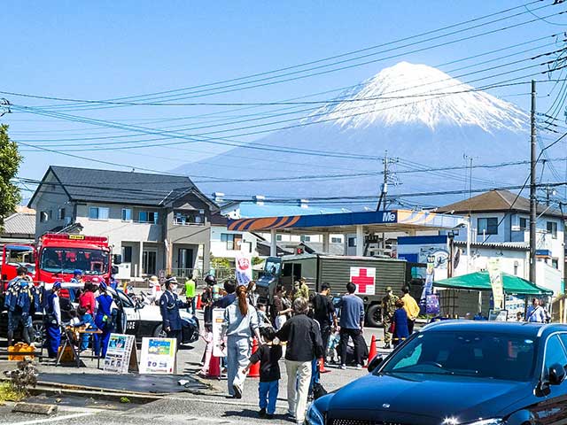春フェス　暑さに負けず新年度も早々にスタート！