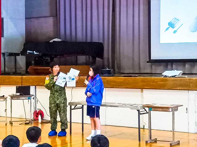 活きる学びを　自衛隊体験