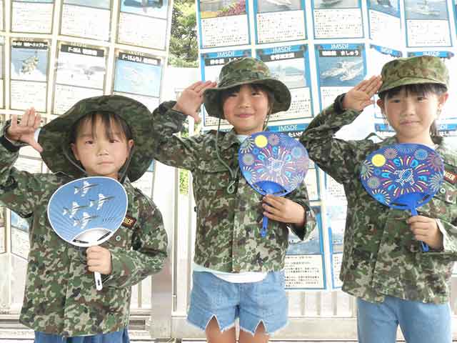 オートバイフェスタで自衛隊をPR