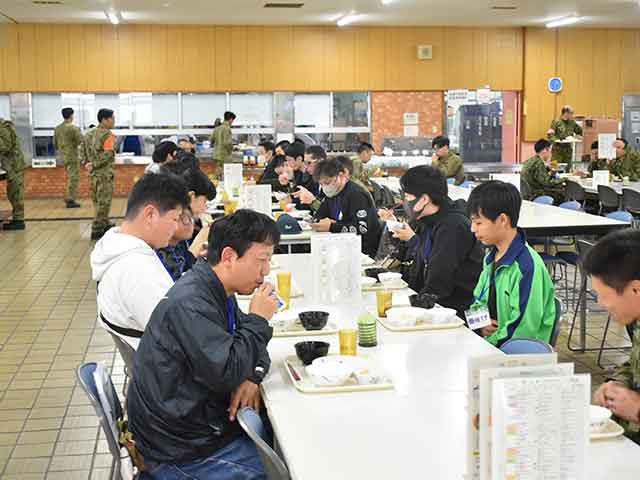 施設科部隊見学