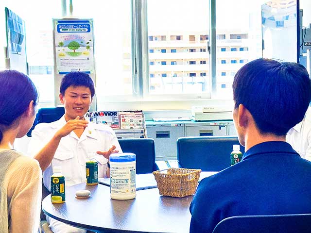 防大１年生による受験相談会を開催