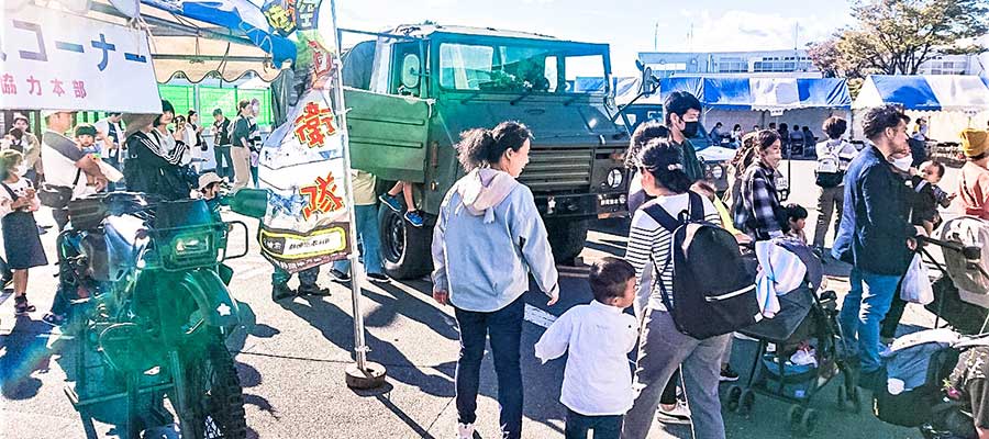 スズキ製かと思ったら… SUZUKI秋祭りで自衛隊車両を展示