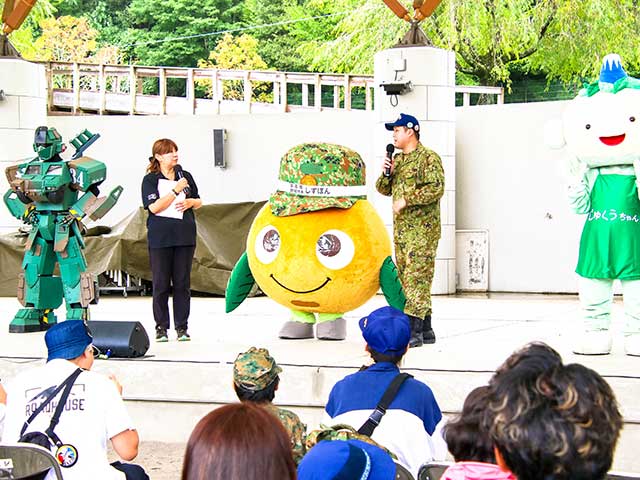富士山樹空の森で自衛隊ふれあいイベント開催