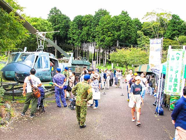 富士山樹空の森で自衛隊ふれあいイベント開催