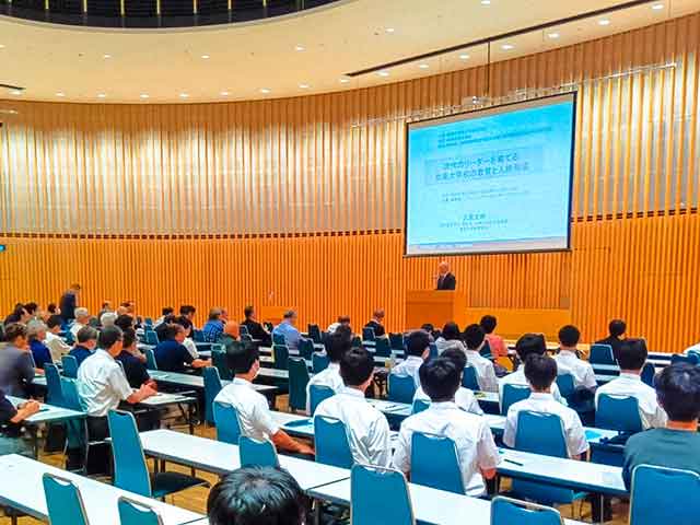 前防衛大学校長と静岡地本部長が講演会　防大や自衛隊の魅力伝える