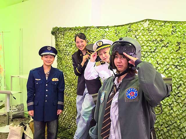 静岡市呉服町通りにカフェ風サテライトブースを開設　初日から中高生が来場