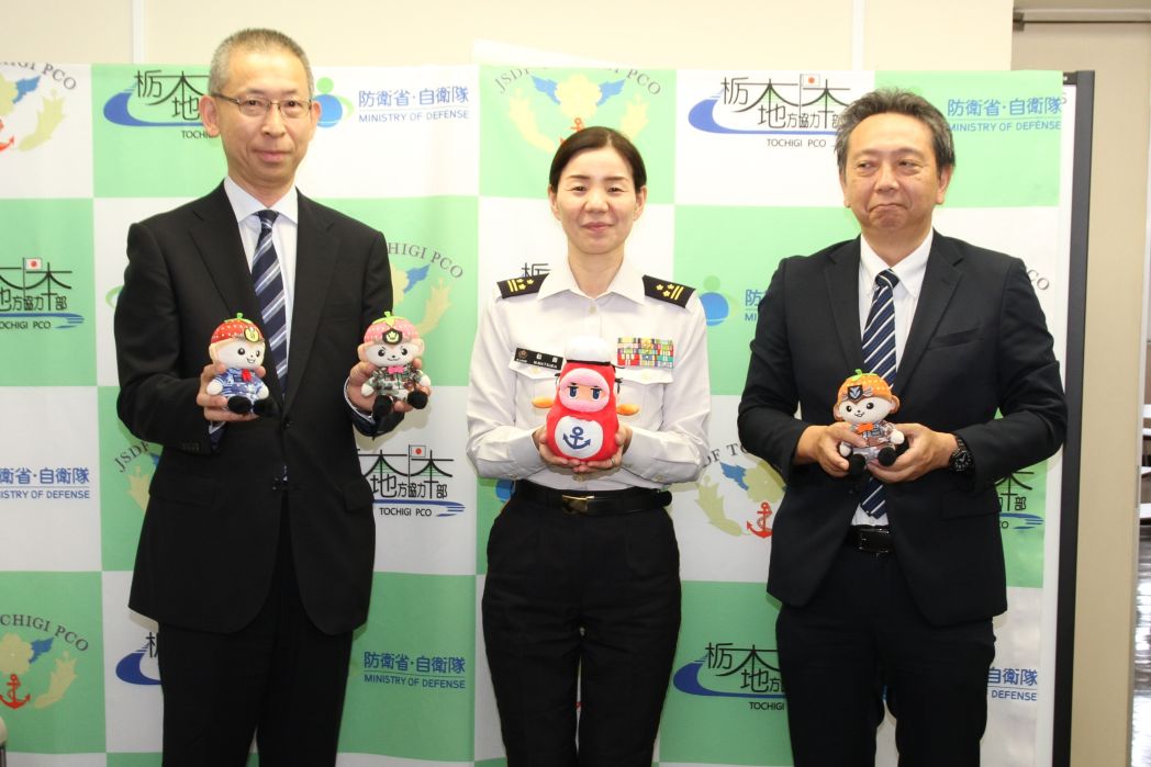 宇都宮税務署長着任表敬受け写真１