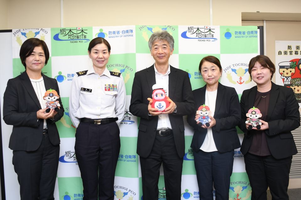 宇都宮税務署長離任表敬受け写真２