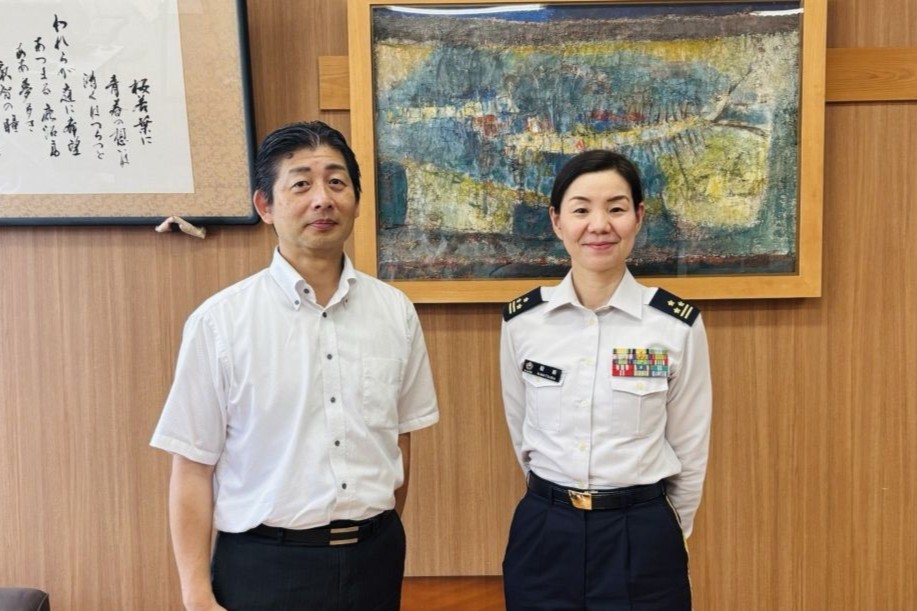 鹿沼高等学校表敬写真２
