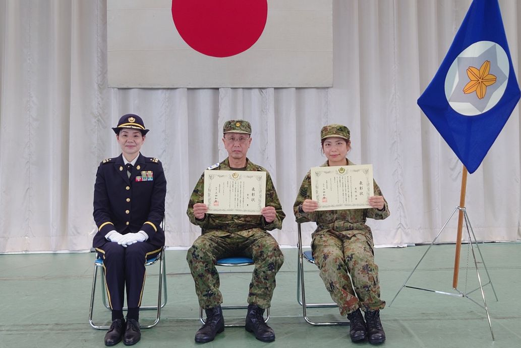 予備自衛官５日間招集訓練永年勤続表彰式写真２