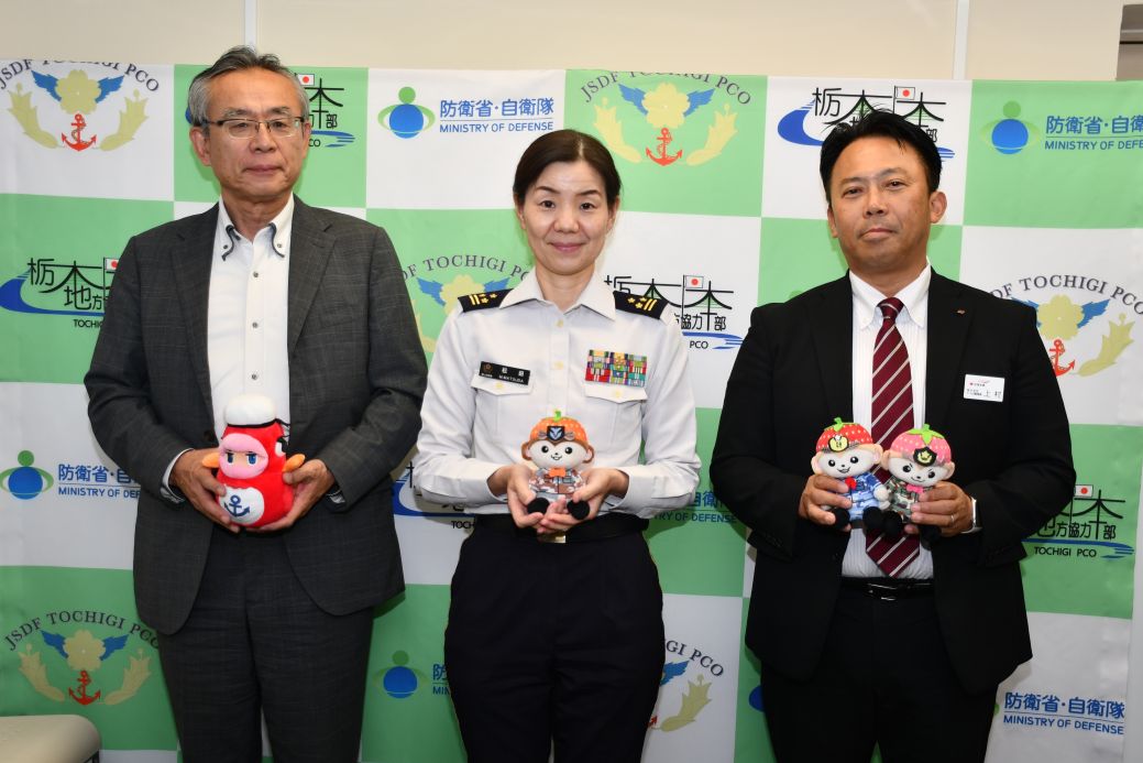 住友生命保険栃木支社長・マーケット開発部長表敬受け写真１