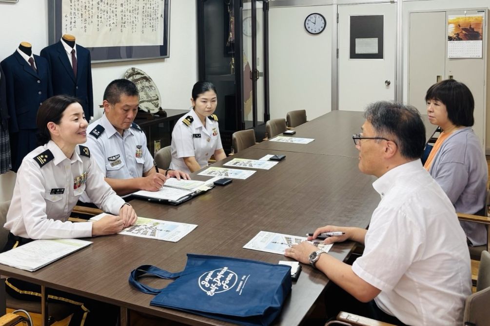 鹿沼東高等学校表敬写真１