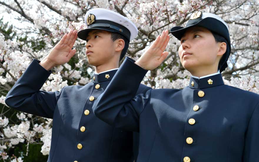 自衛隊とは：イメージ