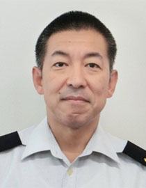 副本部長及び山形募集案内所長兼務／明石　聡（あかし　さとる）